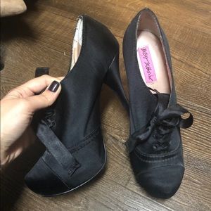 Betsy Johnson booties